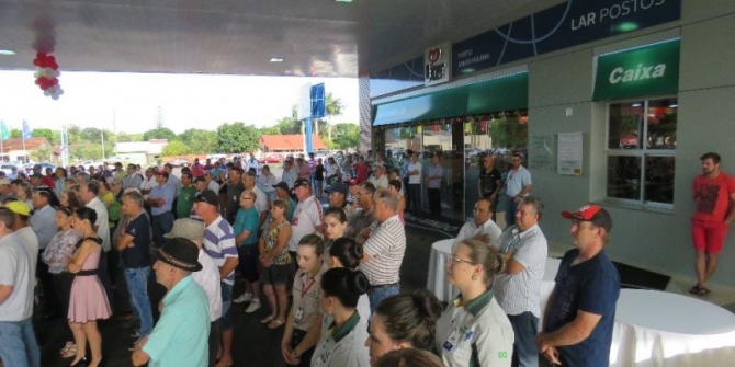 Inaugurado o posto da Lar Cooperativa Agroindustrial em Santa Helena
